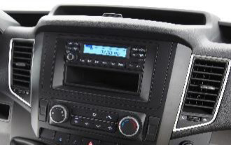 Đầu audio kết nối Radio / USB / AUX