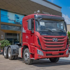 XE ĐẦU KÉO HYUNDAI XCIENT